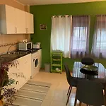 Charming T1 In Seixal *