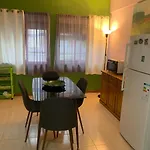 Charming T1 In Seixal *