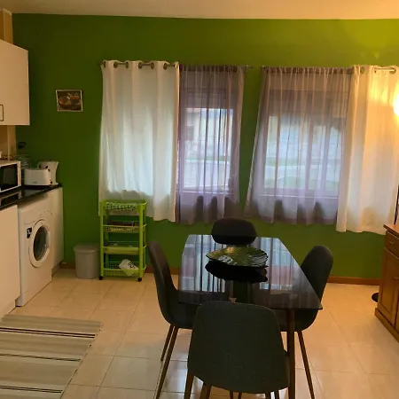 Charming T1 In Seixal