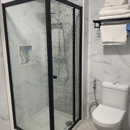 Charming T1 In Seixal Apartment