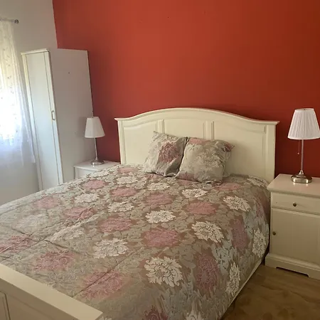 Charming T1 In Seixal Apartment